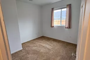 1297 NE 3rd St, Redmond, OR 97756 - Photo 17