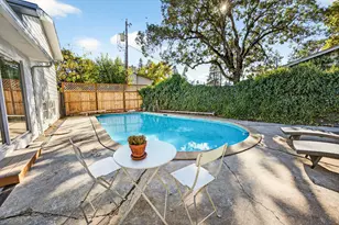 610 J St, Medford, OR 97501 - Photo 49