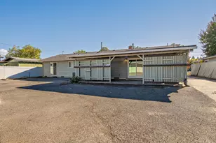 1461 Johnson St, Medford, OR 97504 - Photo 17