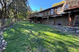 12330 E Evans Creek Rd, Rogue River, OR 97537 - Photo 7