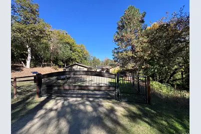 12330 E Evans Creek Road, Rogue River, OR 97537 - Photo 5