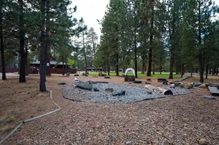 14850 Schooner, Sisters, OR 97759 - Photo 47