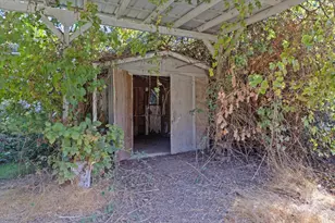 1080 Ferry Rd, Grants Pass, OR 97526 - Photo 51