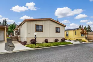 1001 SE 15th St, Bend, OR 97702 - Photo 1