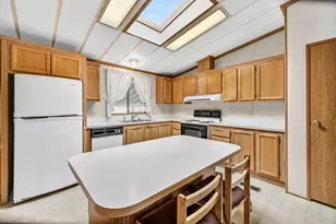 1001 SE 15th St, Bend, OR 97702 - Photo 11