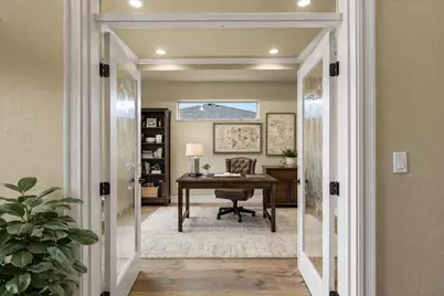 3027 Mt Thielsen Drive, Medford, OR 97504 - Photo 5