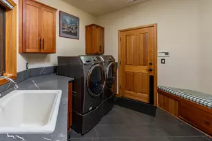 3237 NW Kidd Pl, Bend, OR 97703 - Photo 17