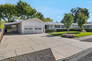 1536 Oleander St, Medford, OR 97504 - Photo 3