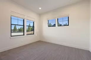 62667 NW Ember Pl, Bend, OR 97703 - Photo 29