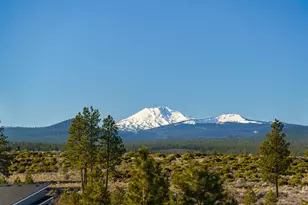 62667 NW Ember Pl, Bend, OR 97703 - Photo 3