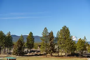 62667 NW Ember Pl, Bend, OR 97703 - Photo 37