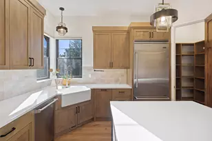 62667 NW Ember Pl, Bend, OR 97703 - Photo 17