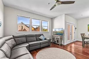 440 N 4th St, Jacksonville, OR 97530 - Photo 7