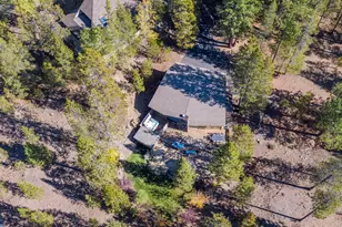 17905 Rhododendron Ln, Sunriver, OR 97707 - Photo 3