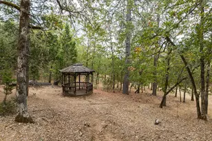 225 Lee Joy Dr, Grants Pass, OR 97526 - Photo 41