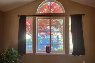 1841 Cloverlawn Dr, Grants Pass, OR 97527 - Photo 11