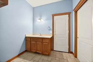 220 Pine Lake Dr, Eagle Point, OR 97524 - Photo 63