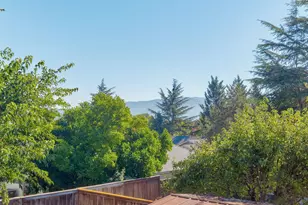 2203 NW Juliet Ln, Grants Pass, OR 97526 - Photo 41