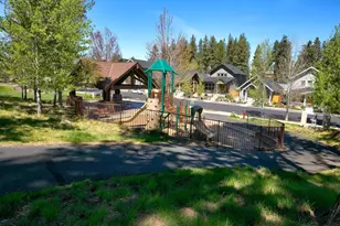 1094 E Horse Back Trail, Sisters, OR 97759 - Photo 39