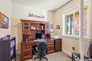 1094 E Horse Back Trail, Sisters, OR 97759 - Photo 5