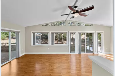 395 Robleda Drive, Central Point, OR 97502 - Photo 25