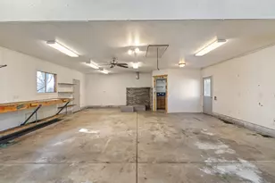1089 Brookdale Ave, Medford, OR 97504 - Photo 41