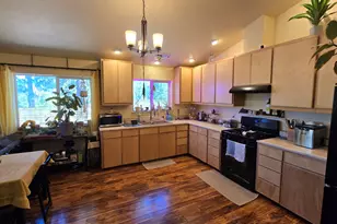 488 Crowson Rd, Ashland, OR 97520 - Photo 9