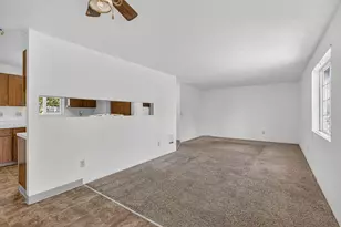 155 SW 2nd St, Madras, OR 97741 - Photo 9