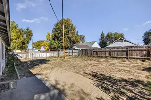 155 SW 2nd St, Madras, OR 97741 - Photo 25