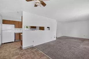 155 SW 2nd St, Madras, OR 97741 - Photo 13