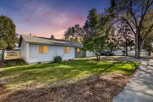 155 SW 2nd St, Madras, OR 97741 - Photo 29