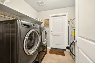 335 Meadow Slope Dr, Talent, OR 97540 - Photo 27