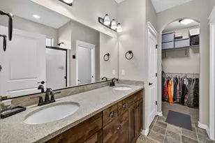 972 NE Steins Pillar Dr, Prineville, OR 97754 - Photo 13