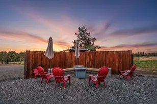 1185 NW 35th St, Redmond, OR 97756 - Photo 3