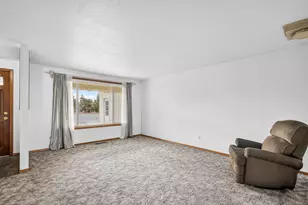 1185 NW 35th St, Redmond, OR 97756 - Photo 13