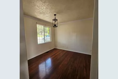 2518 SW 33rd Court, Redmond, OR 97756 - Photo 5