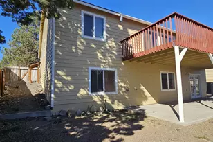 2518 SW 33rd Ct, Redmond, OR 97756 - Photo 3