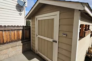 2518 SW 33rd Ct, Redmond, OR 97756 - Photo 23