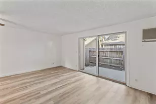 1004 SE Camelot Dr, Grants Pass, OR 97526 - Photo 9