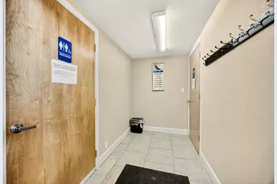 3100 Merriman Road, Medford, OR 97501 - Photo 11