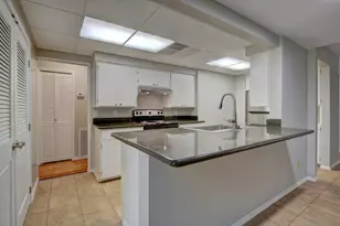 349 Tan Oak Dr, Medford, OR 97504 - Photo 9