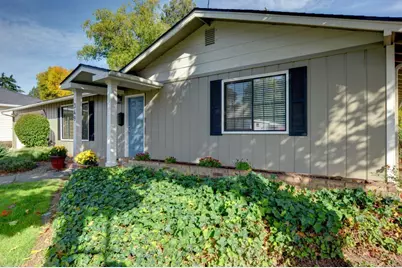 349 Tan Oak Drive, Medford, OR 97504 - Photo 41