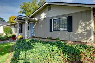 349 Tan Oak Dr, Medford, OR 97504 - Photo 41