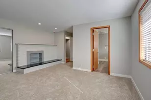 349 Tan Oak Dr, Medford, OR 97504 - Photo 17