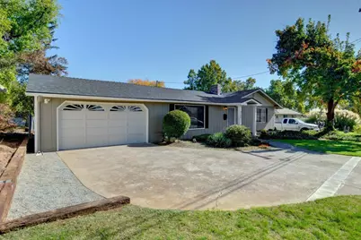 349 Tan Oak Drive, Medford, OR 97504 - Photo 1