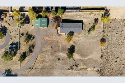 1017 Homedale Road, Klamath Falls, OR 97603 - Photo 3