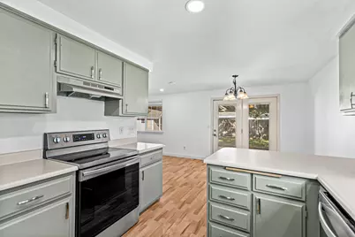 851 Juanita Way, Central Point, OR 97502 - Photo 11