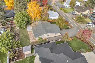 1974 Hamilton Ln, Grants Pass, OR 97527 - Photo 49