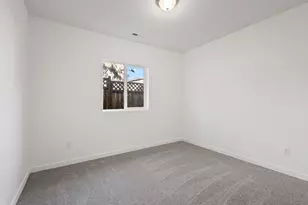 137 SE 16th St, Madras, OR 97741 - Photo 23