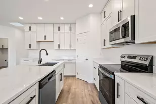 137 SE 16th St, Madras, OR 97741 - Photo 9